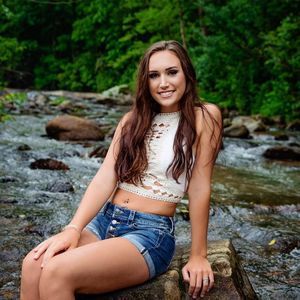 Meet your Posher, Lexie